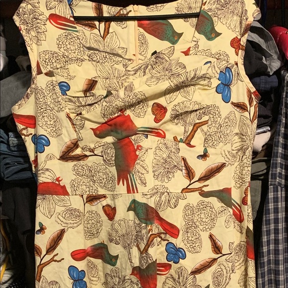 Yellow Dress - Picture 2 of 3